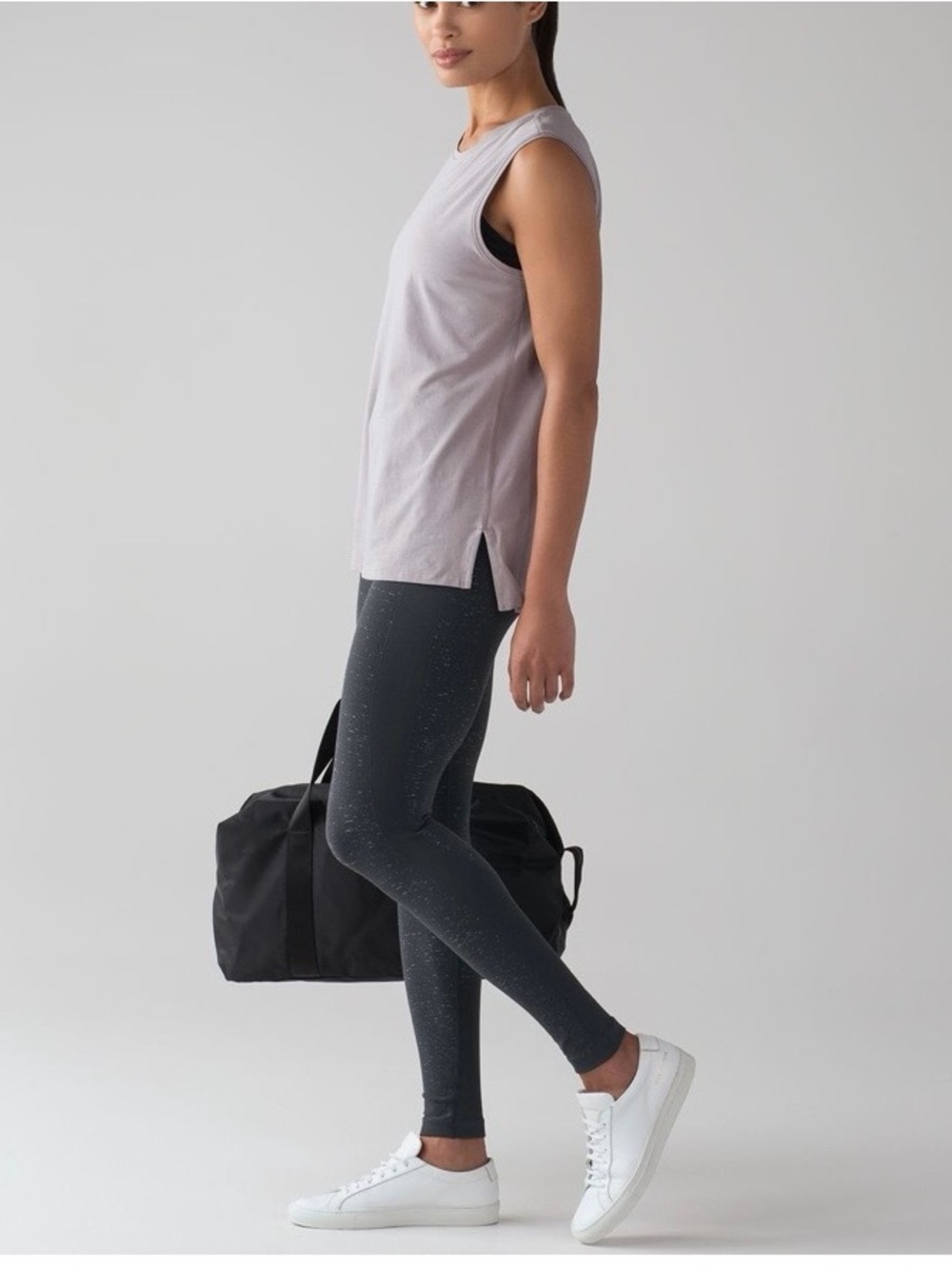 lululemon athletica free to flow 7/8 tight in blue tied/white - Picture 5 of 8